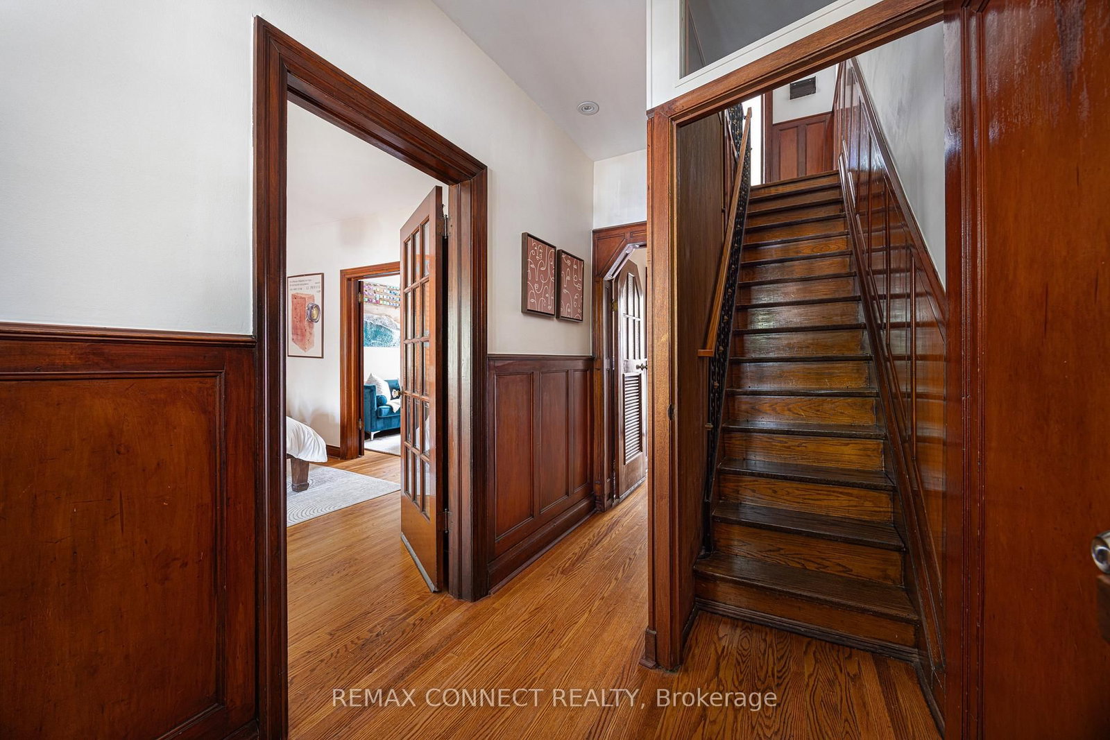 29 Denison Avenue • Toronto, ON photo 12