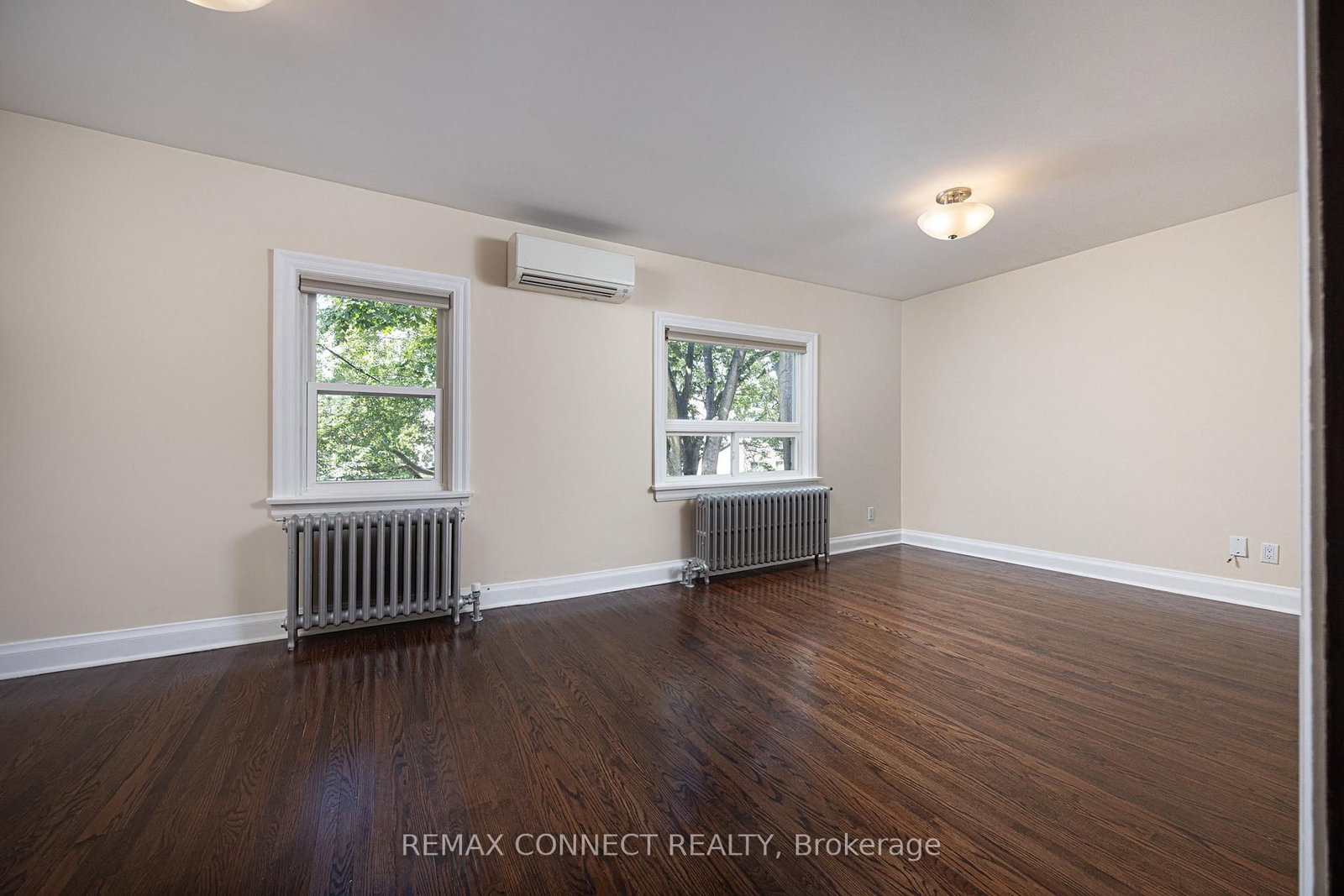 29 Denison Avenue • Toronto, ON photo 28
