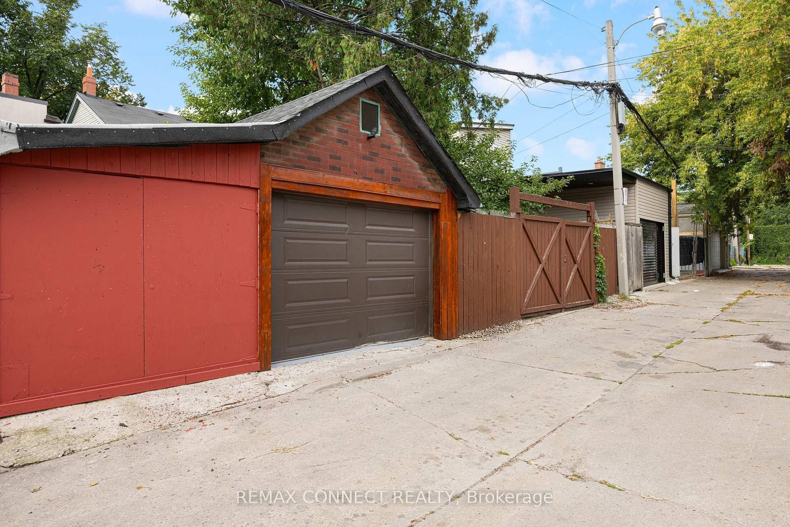 29 Denison Avenue • Toronto, ON photo 41