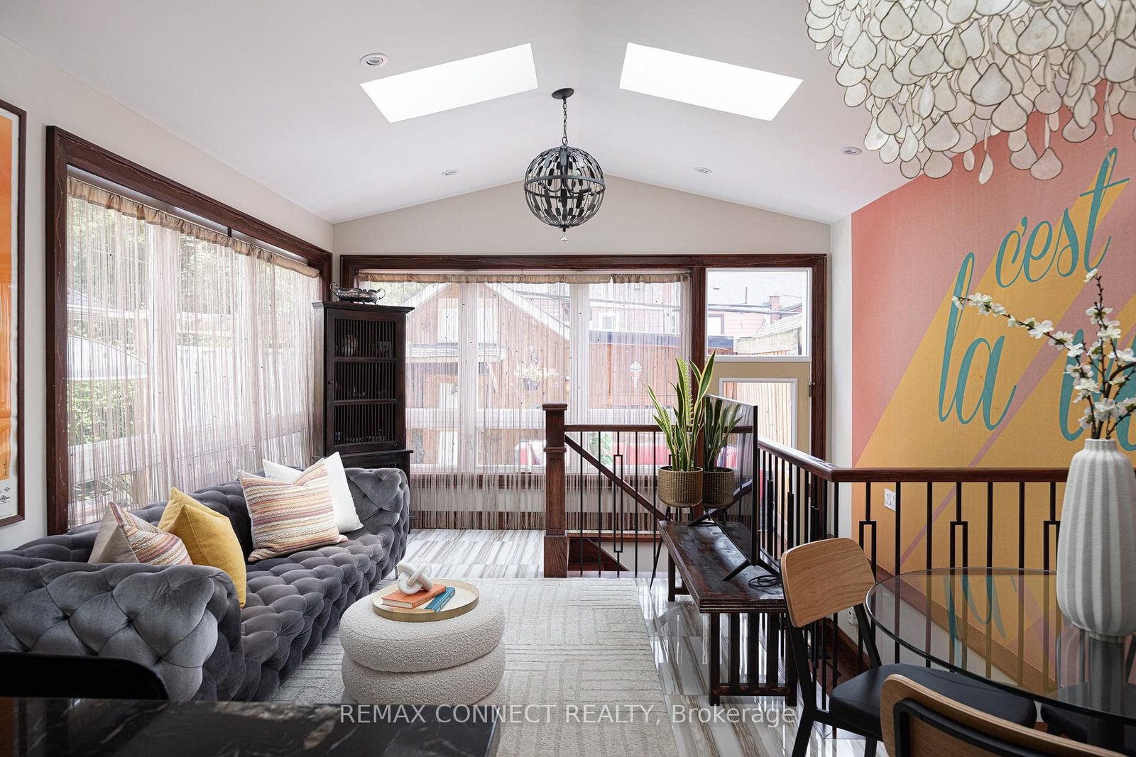 29 Denison Avenue • Toronto, ON photo 9