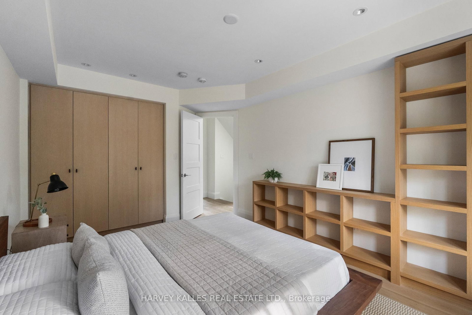 497 Palmerston Boulevard • Toronto, ON photo 19