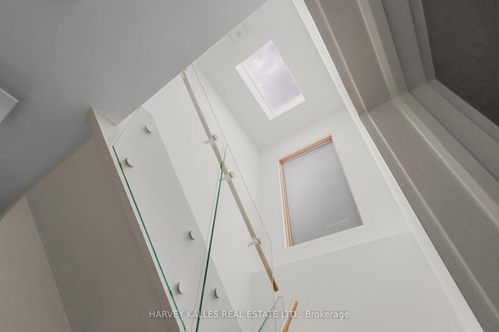 497 Palmerston Boulevard • Toronto, ON photo 25