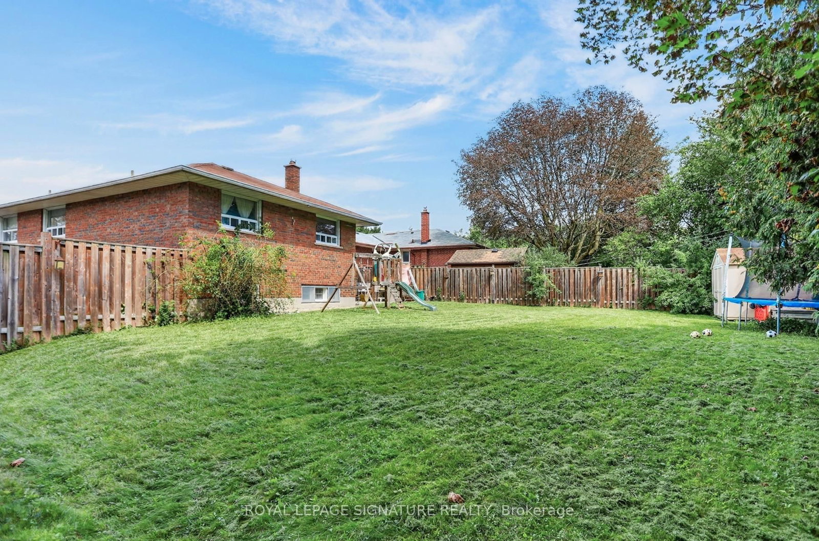 73 Castlegrove Boulevard • Toronto, ON photo 6