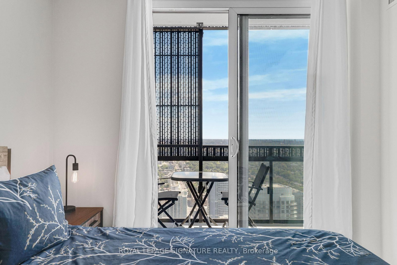8 Eglinton Avenue E • #5009 • Toronto, ON photo 14