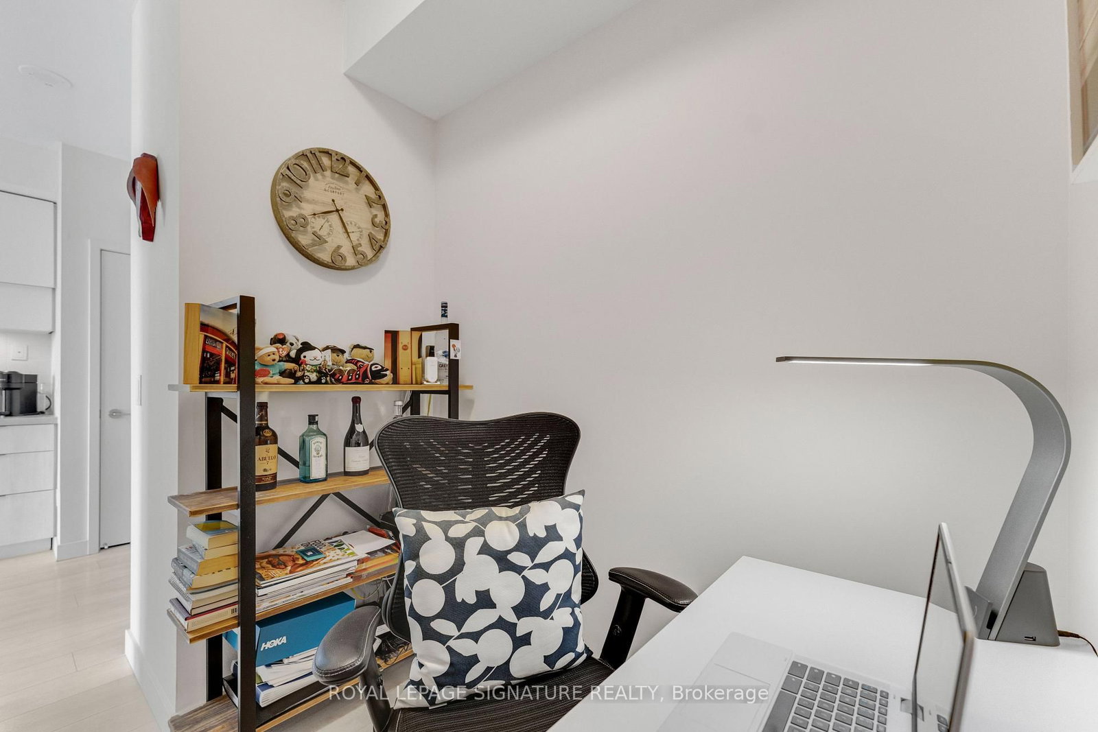 8 Eglinton Avenue E • #5009 • Toronto, ON photo 16