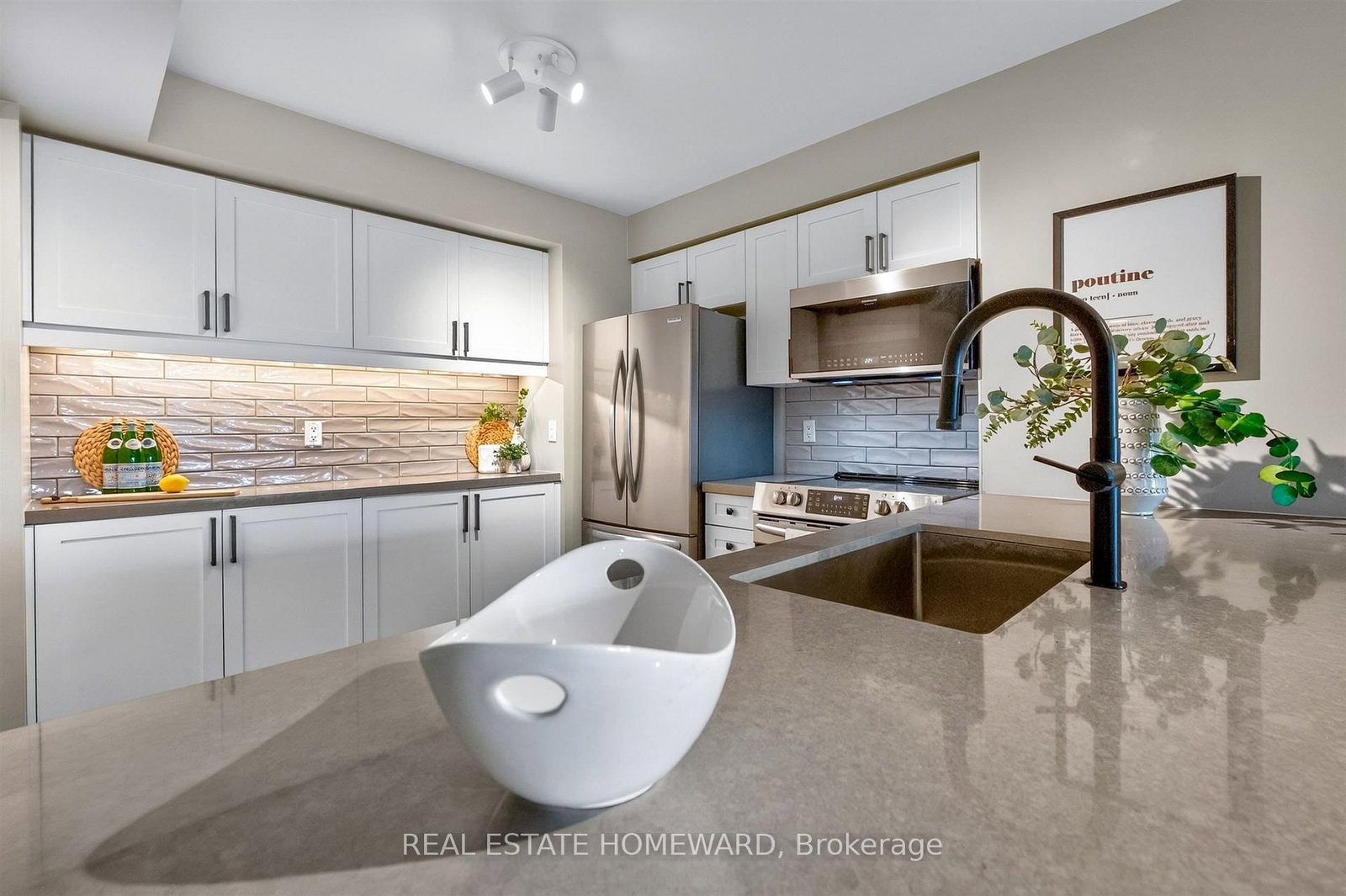 410 Queens Quay W • #1117 • Toronto, ON photo 9