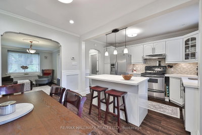278 Woburn Toronto,ON M5M 1K9 — Photo 10