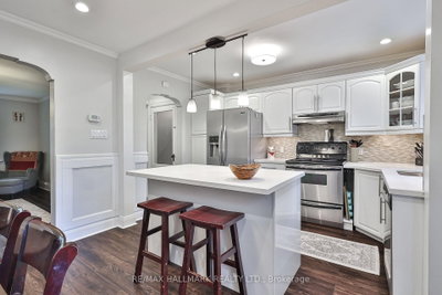 278 Woburn Toronto,ON M5M 1K9 — Photo 12