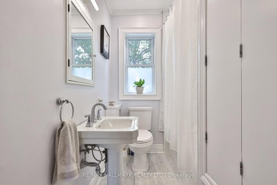 278 Woburn Toronto,ON M5M 1K9 — Photo 19