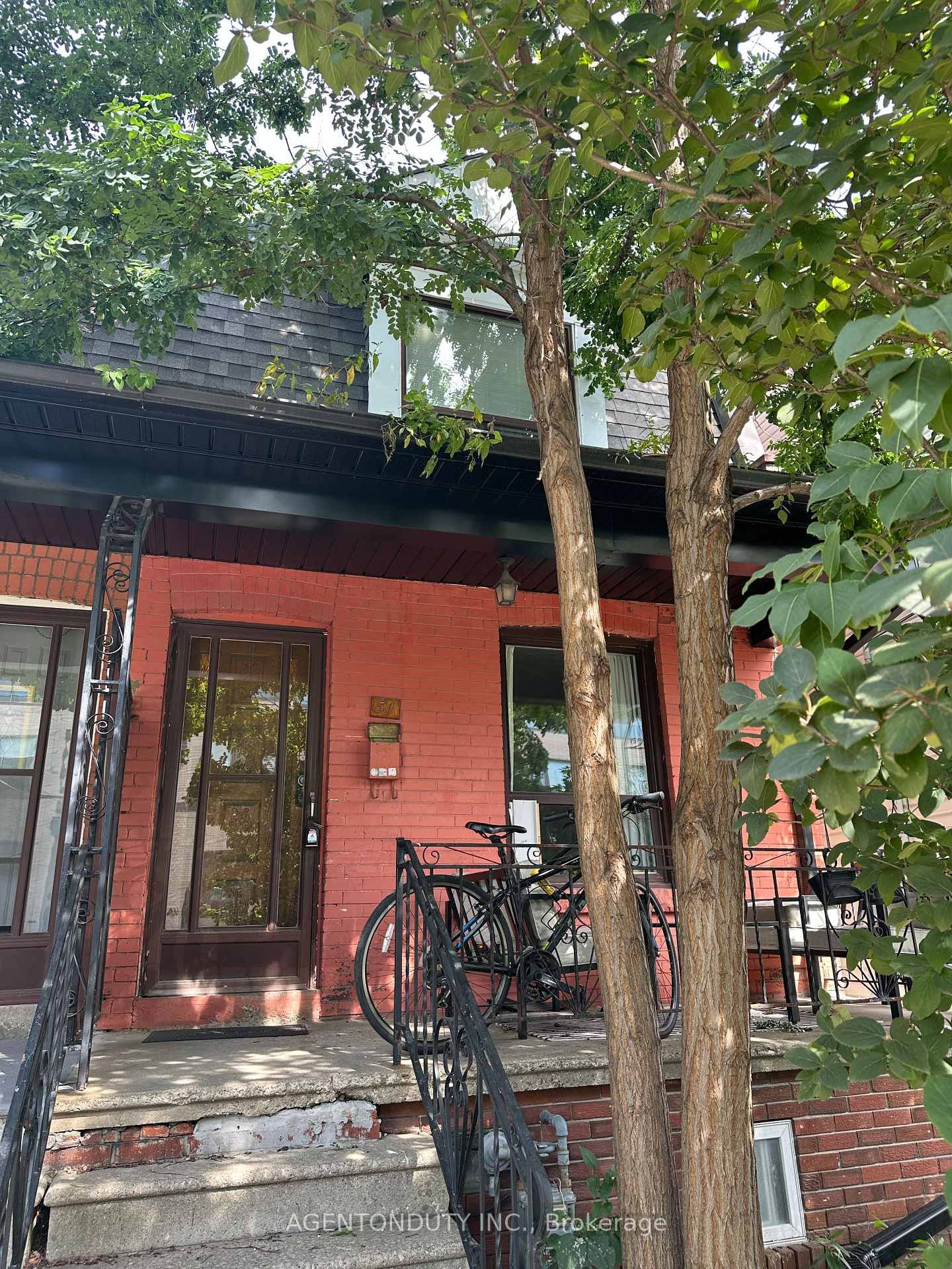 51 Perth Avenue • Toronto, ON photo 1