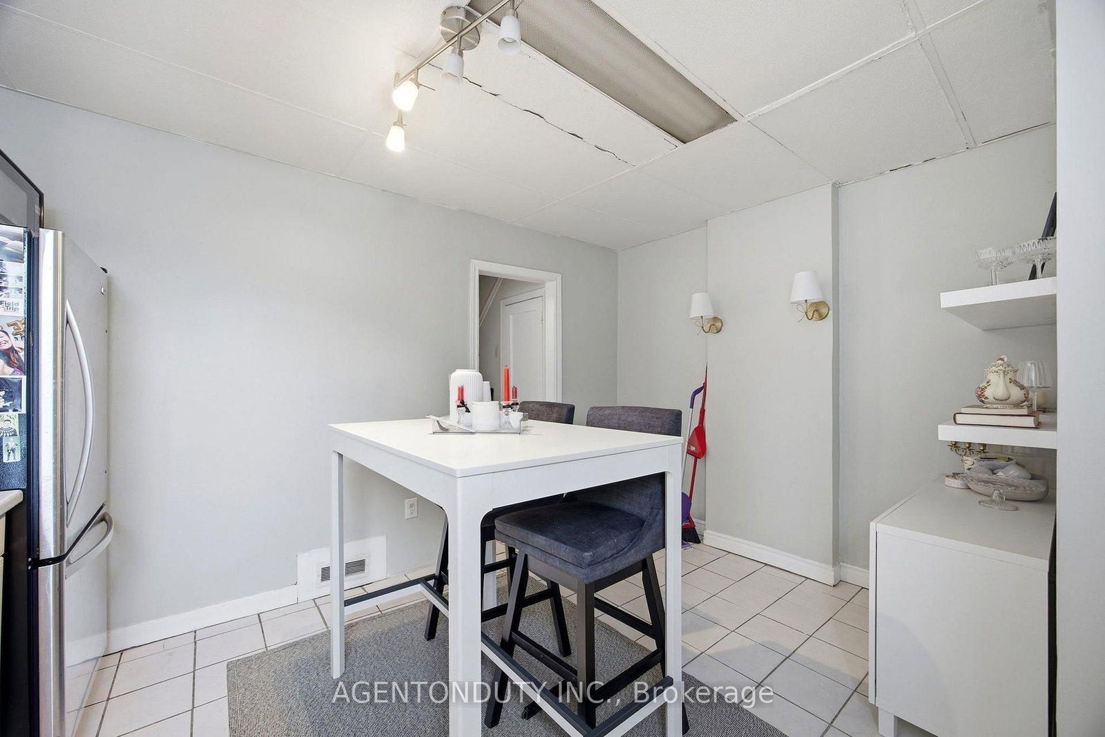 51 Perth Avenue • Toronto, ON photo 11