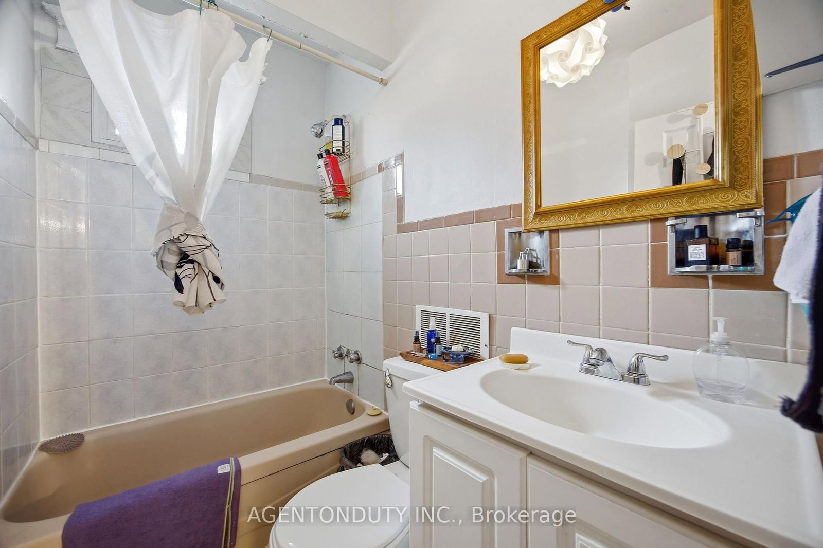 51 Perth Avenue • Toronto, ON photo 17