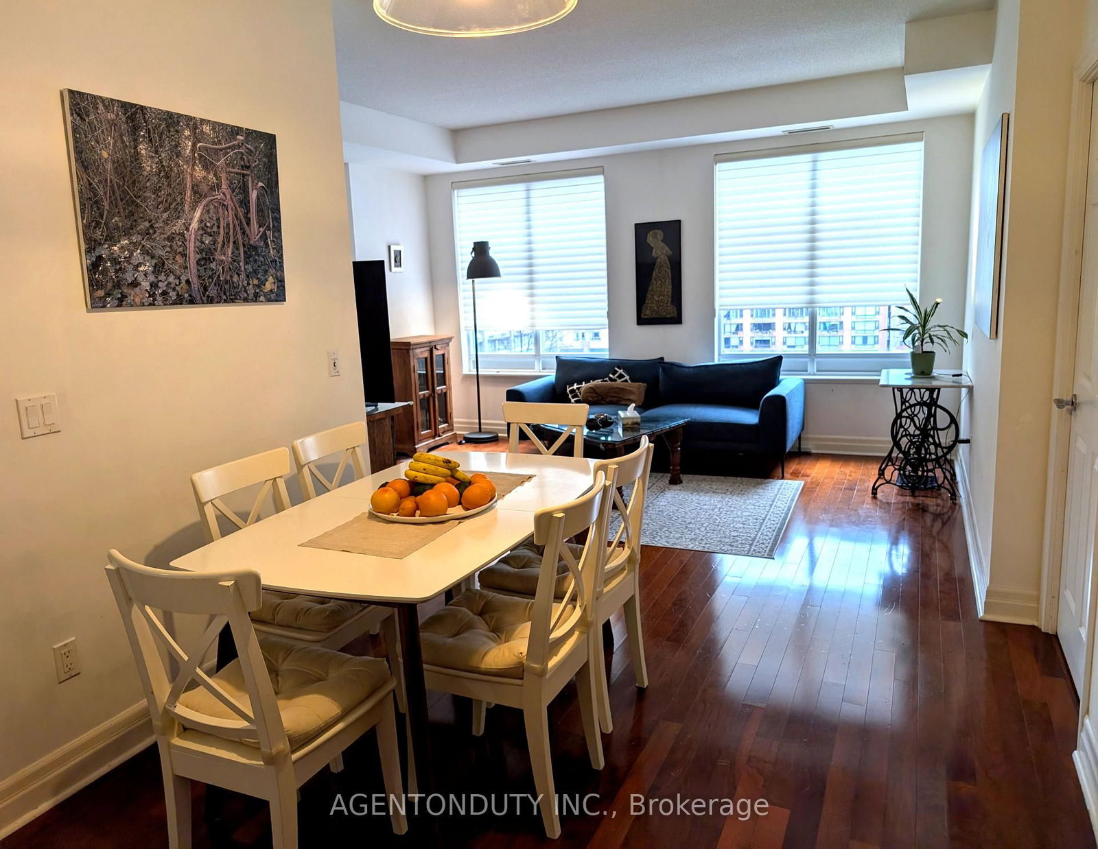35 Balmuto Street • #1009 • Toronto, ON photo 10