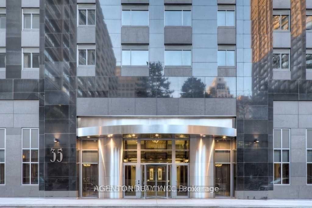 35 Balmuto Street • #1009 • Toronto, ON photo 12