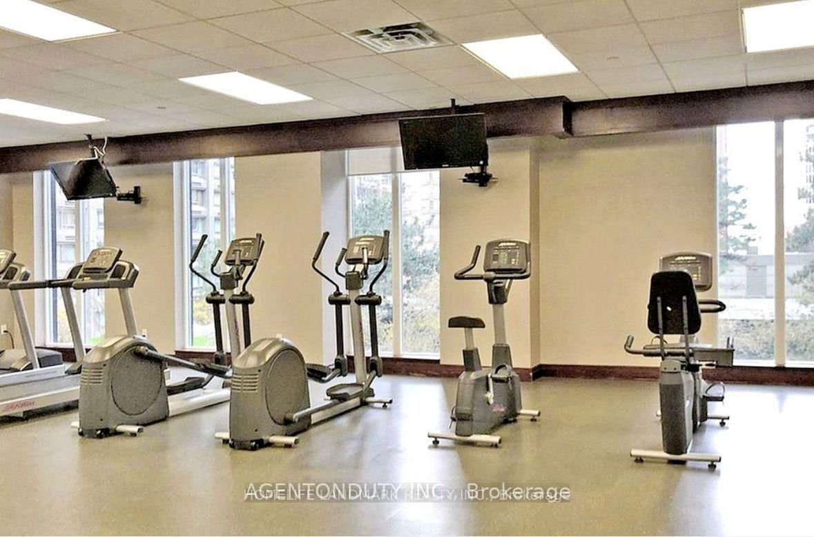 35 Balmuto Street • #1009 • Toronto, ON photo 16
