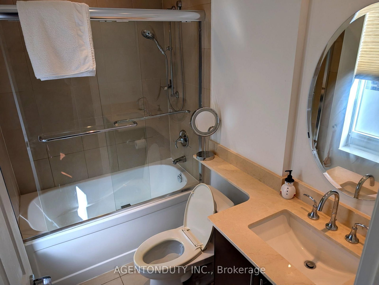 35 Balmuto Street • #1009 • Toronto, ON photo 29