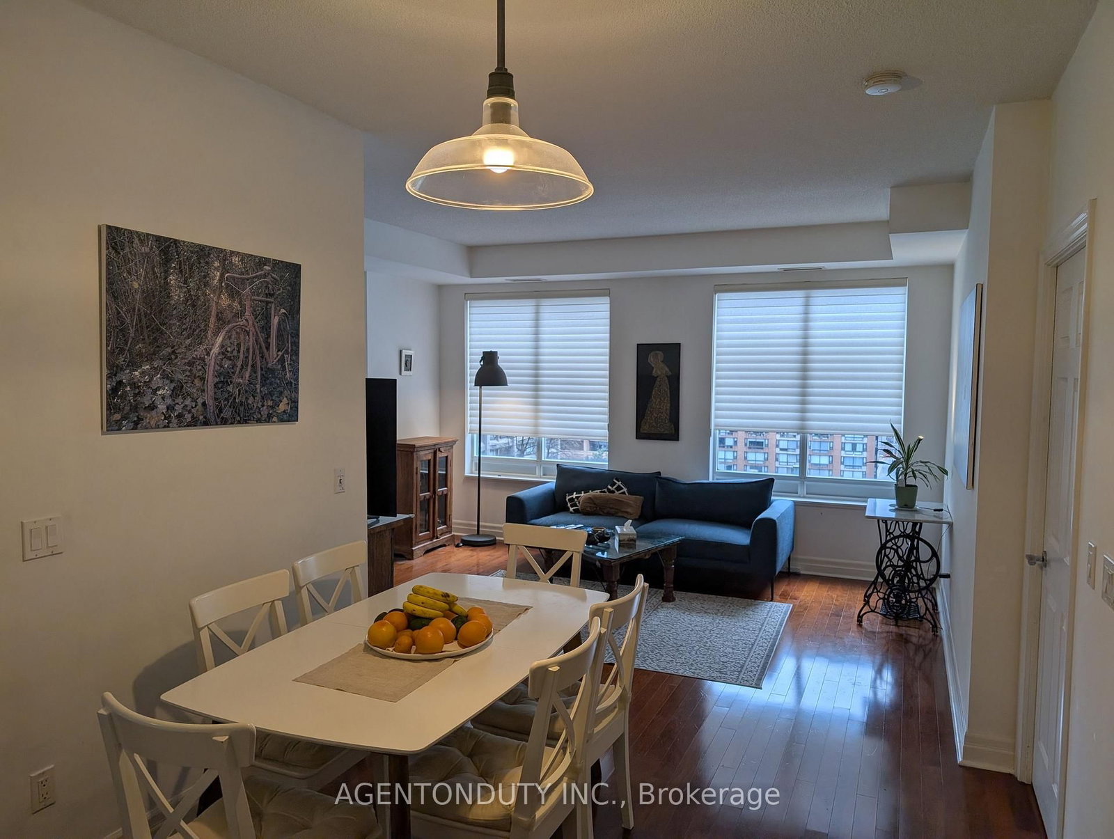 35 Balmuto Street • #1009 • Toronto, ON photo 9
