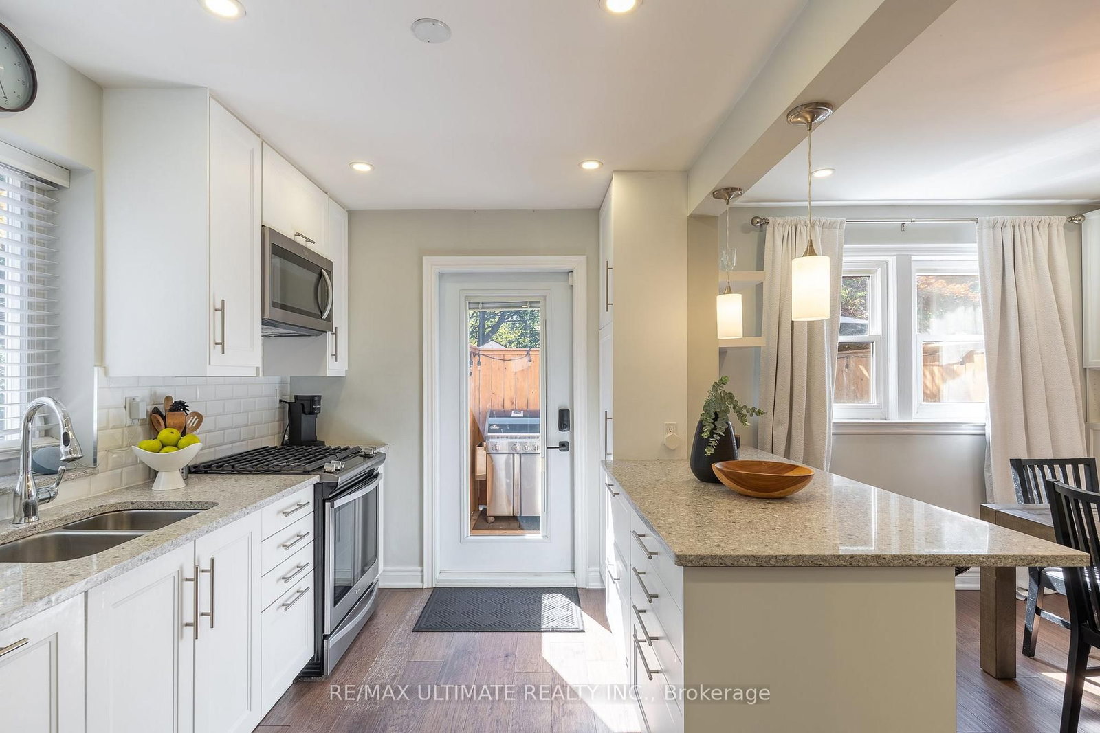 3 Thursfield Crescent • Toronto, ON photo 11