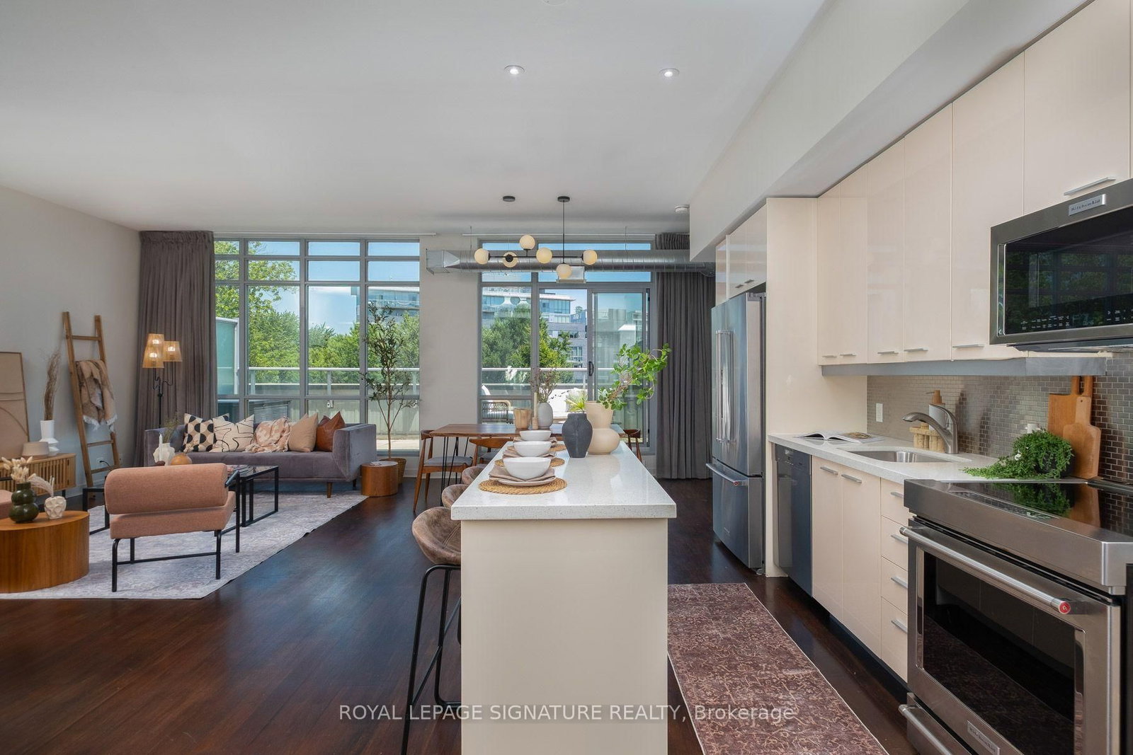 52 Sumach Street • #402 • Toronto, ON photo 1