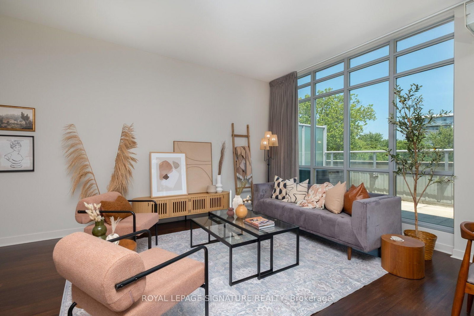 52 Sumach Street • #402 • Toronto, ON photo 11