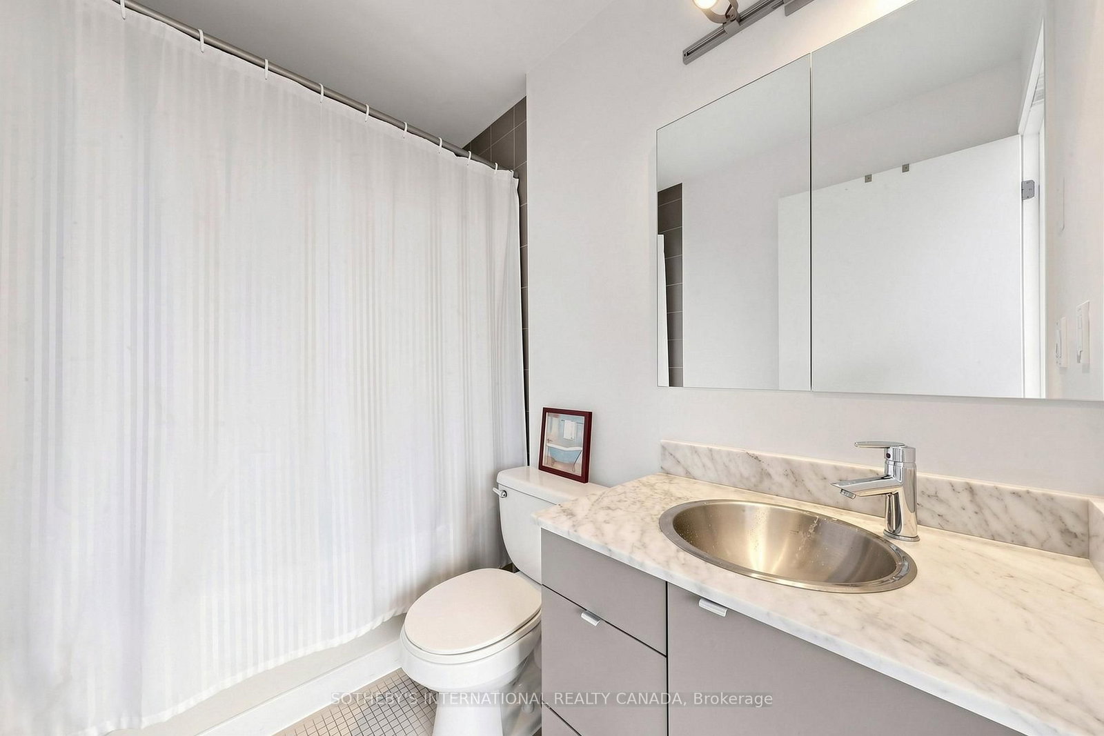 33 Lombard Street • #1606 • Toronto, ON photo 19