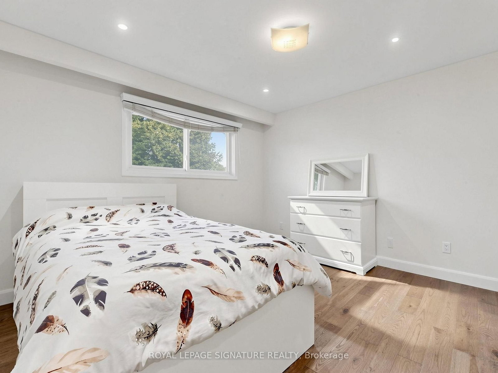 31 Tollerton Avenue • Toronto, ON photo 18