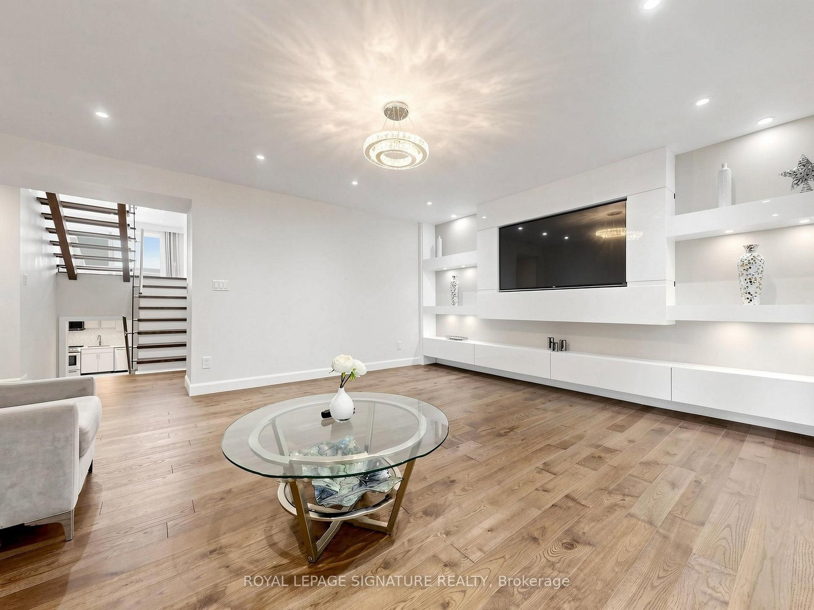 31 Tollerton Avenue • Toronto, ON photo 27
