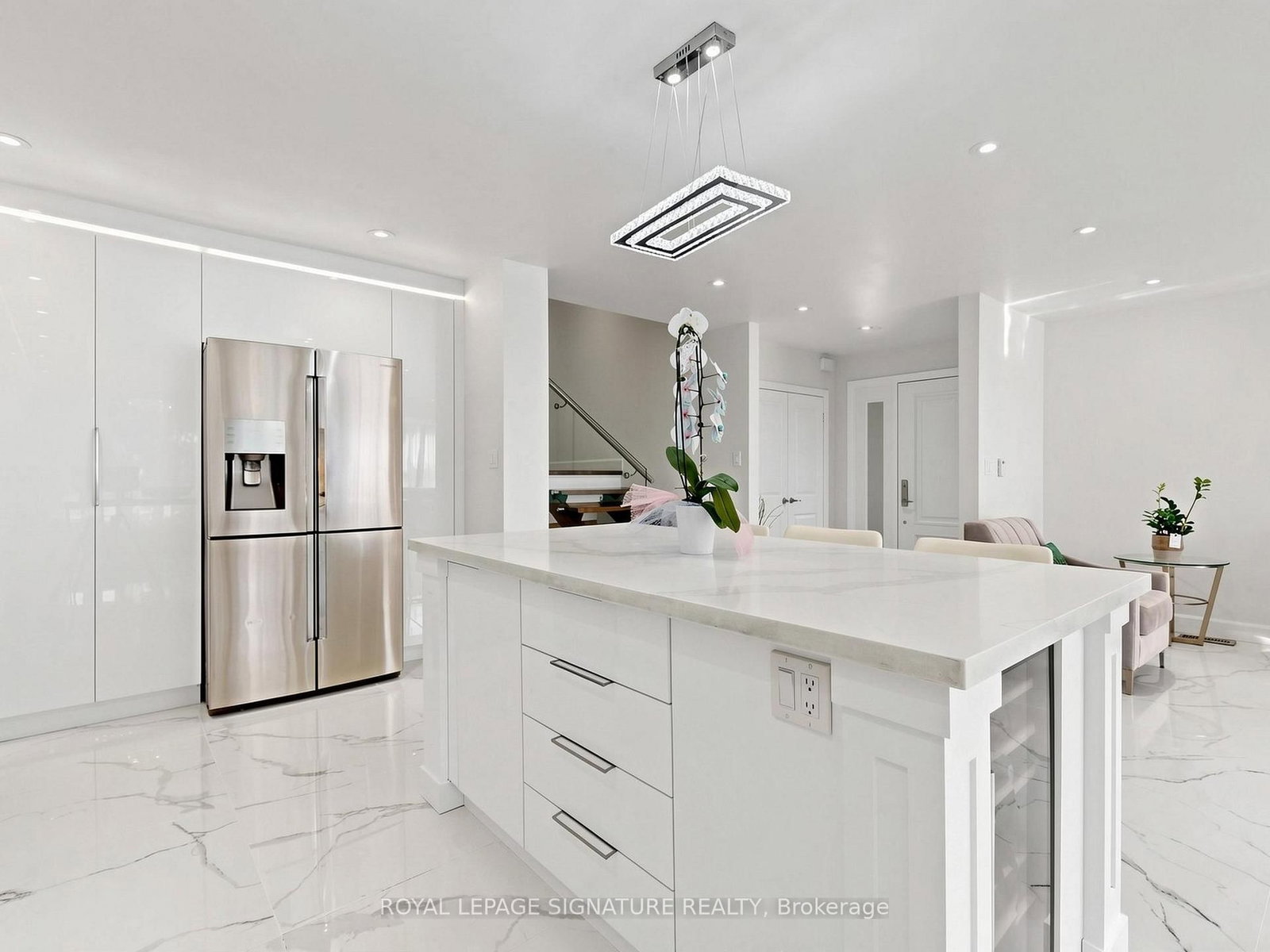 31 Tollerton Avenue • Toronto, ON photo 9