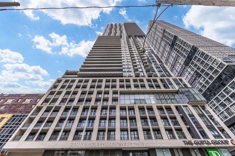 938 - 251 Jarvis Street
