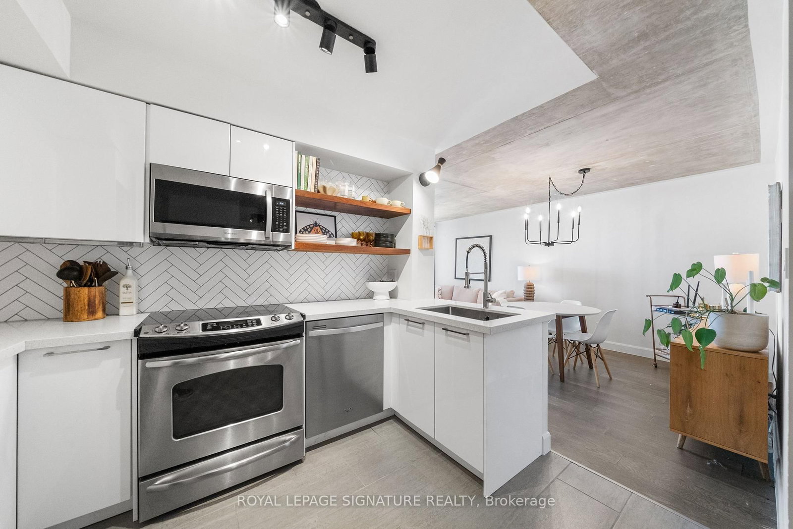 1369 Bloor Street W • #1402 • Toronto, ON photo 14