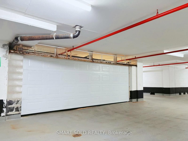 Parking - 763 Bay Street