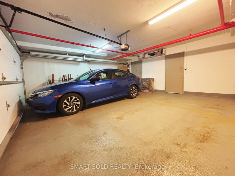 Parking - 763 Bay Street