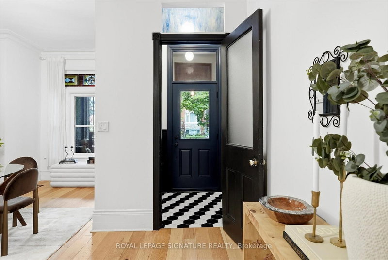 230 Dovercourt Road