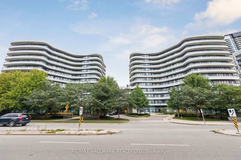 924 - 99 The Donway W
