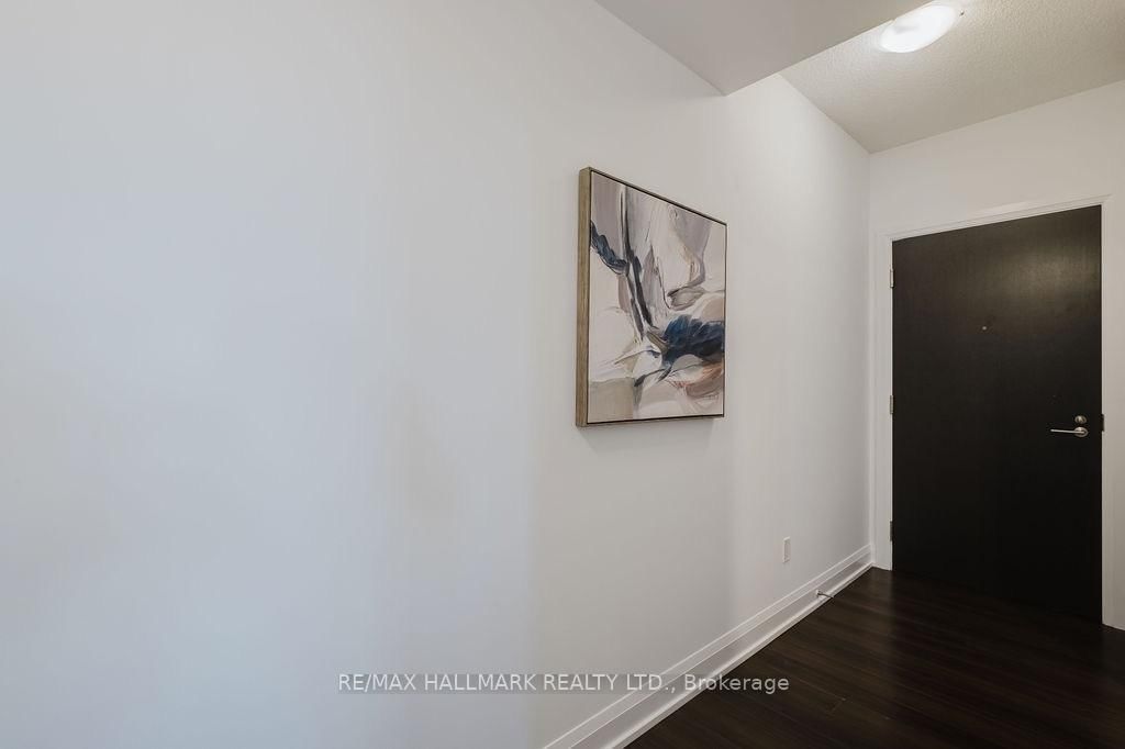 18 Graydon Hall Drive • #1803 • Toronto, ON photo 15