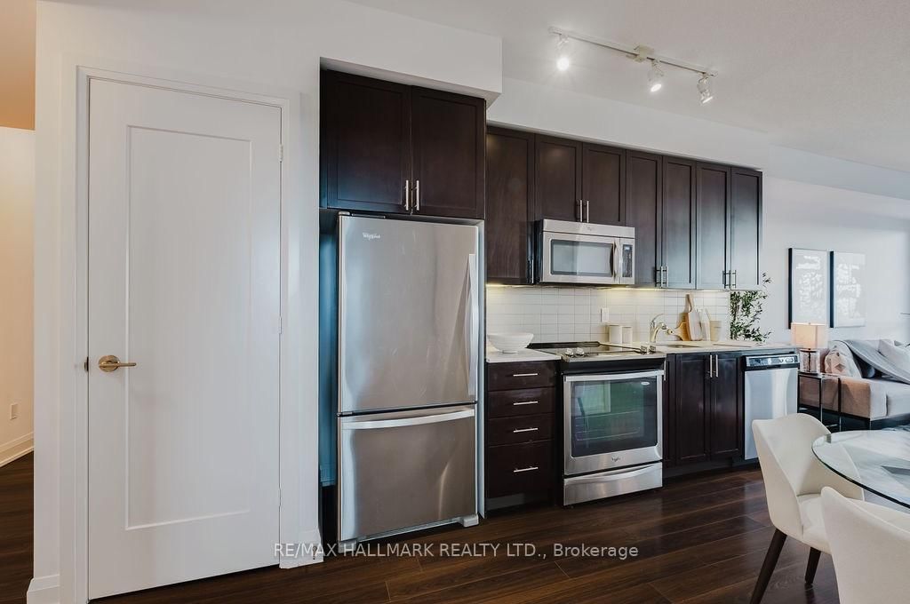 18 Graydon Hall Drive • #1803 • Toronto, ON photo 25