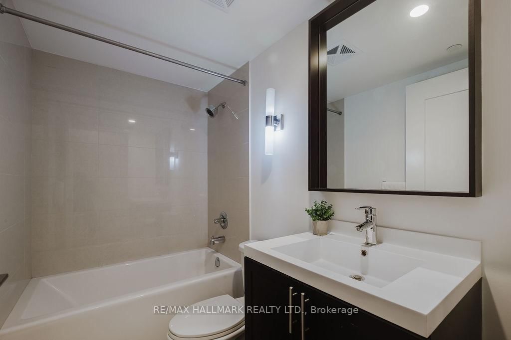 18 Graydon Hall Drive • #1803 • Toronto, ON photo 39