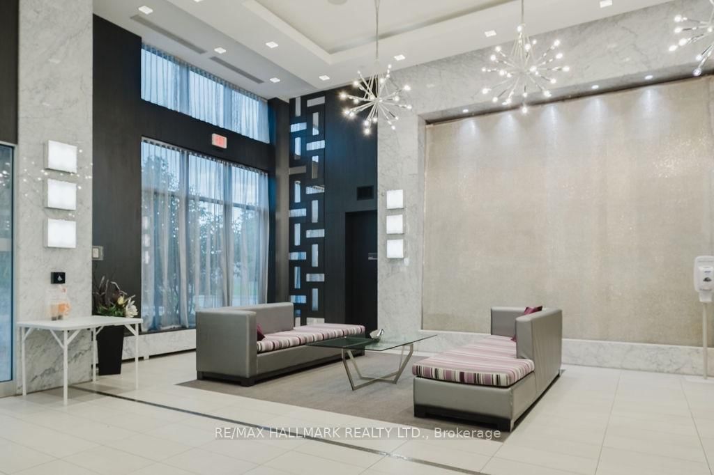 18 Graydon Hall Drive • #1803 • Toronto, ON photo 9