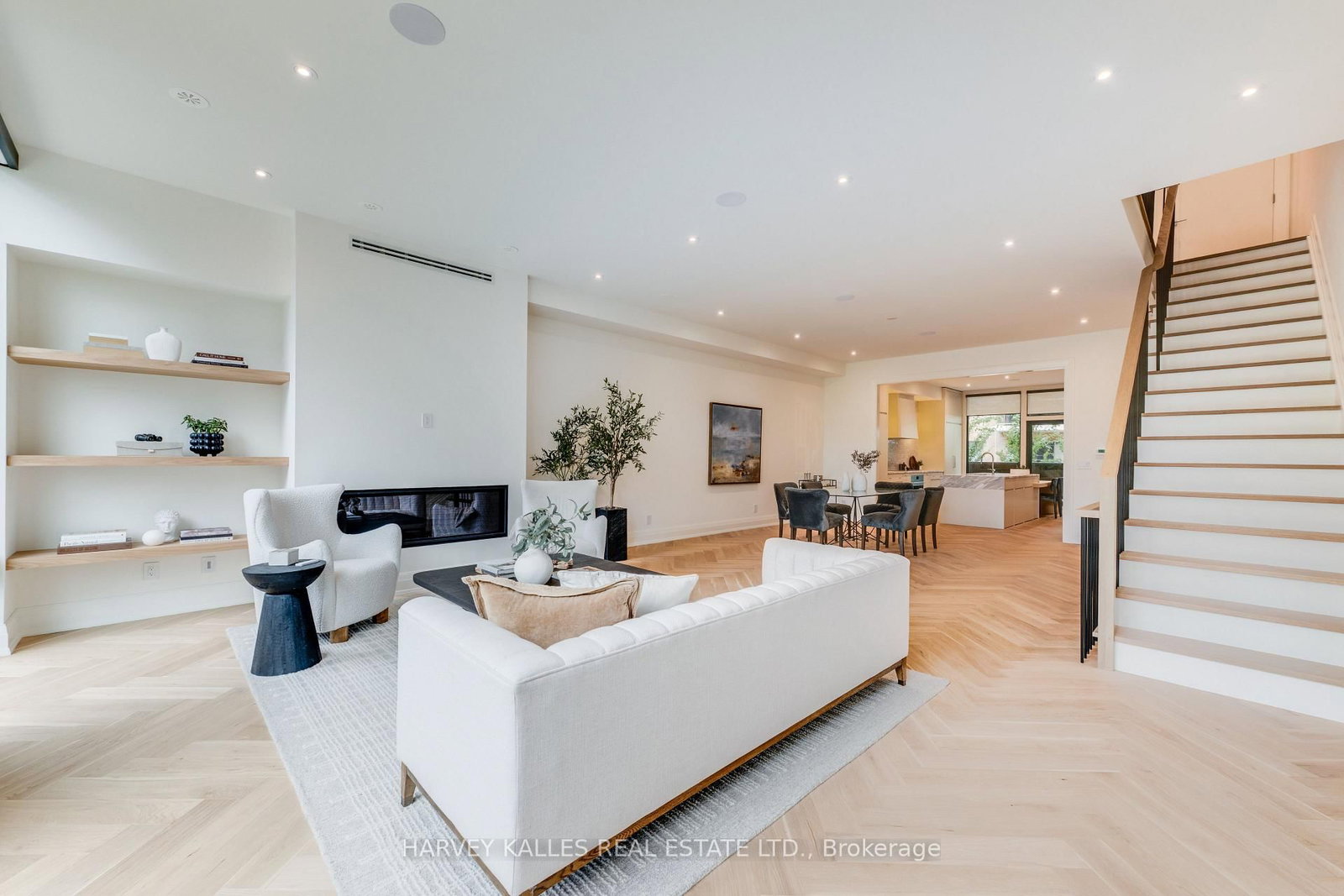 32 Evergreen Gardens • Toronto, ON photo 11
