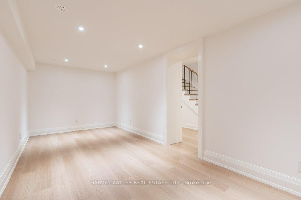 32 Evergreen Gardens • Toronto, ON photo 40
