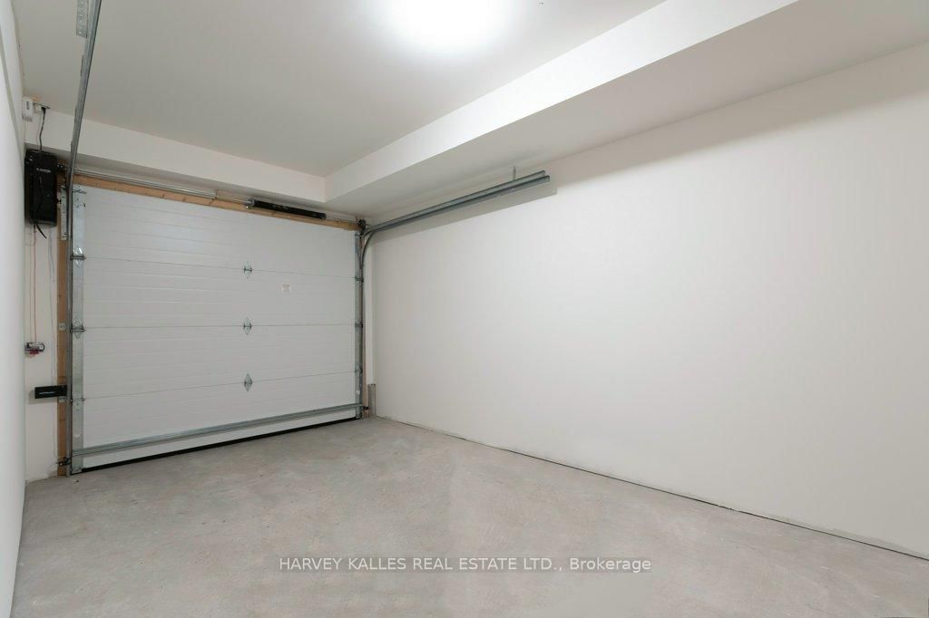 32 Evergreen Gardens • Toronto, ON photo 45