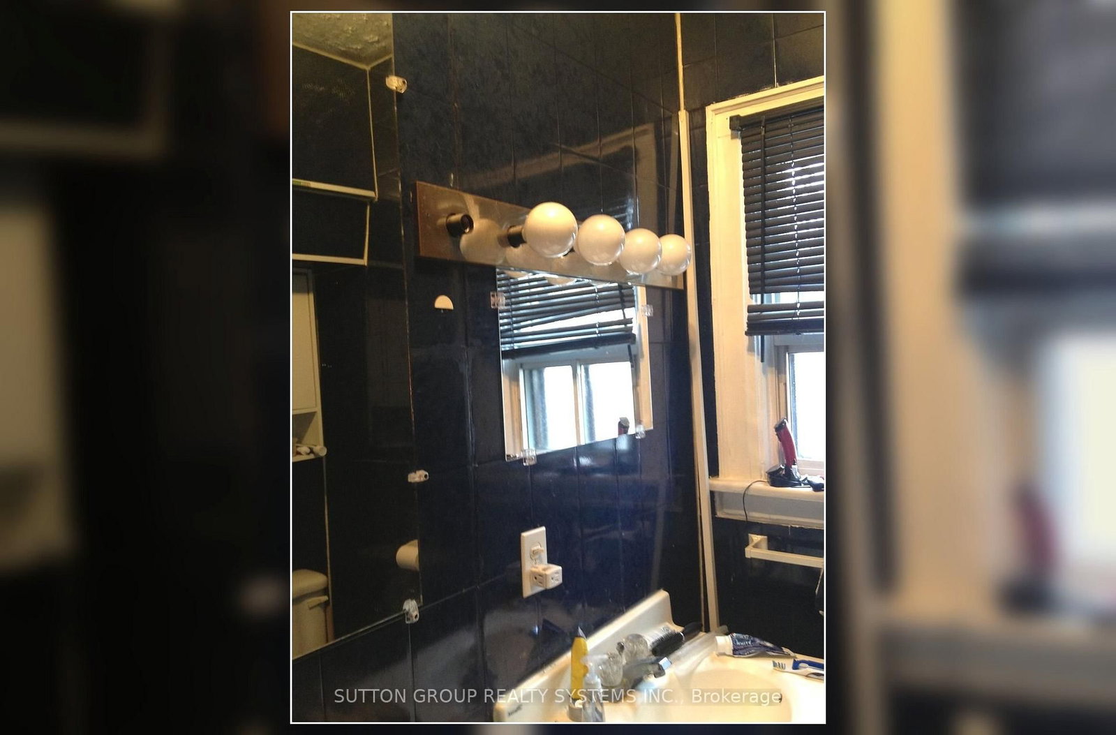 1139 Dovercourt Road • Toronto, ON photo 5