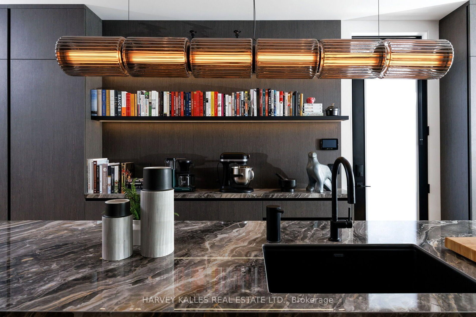 22 Foxley Street • Toronto, ON photo 12