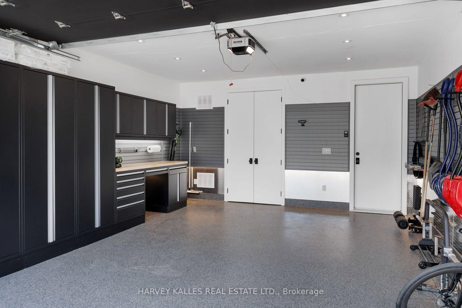 22 Foxley Street • Toronto, ON photo 23