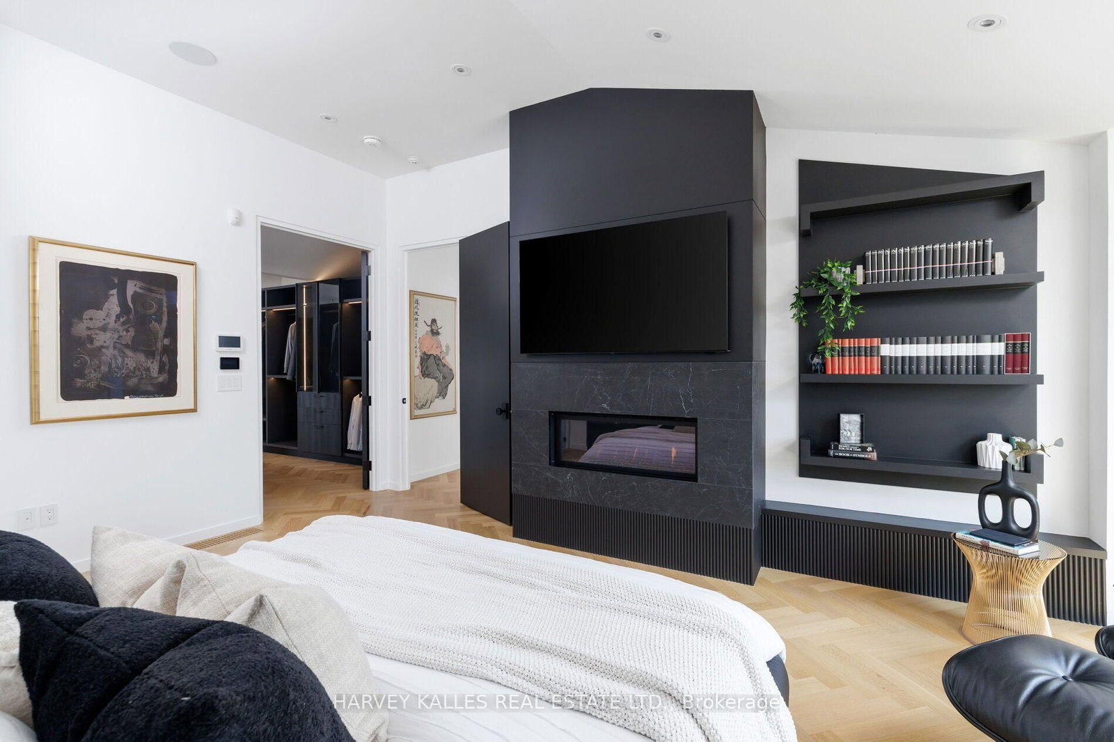 22 Foxley Street • Toronto, ON photo 39