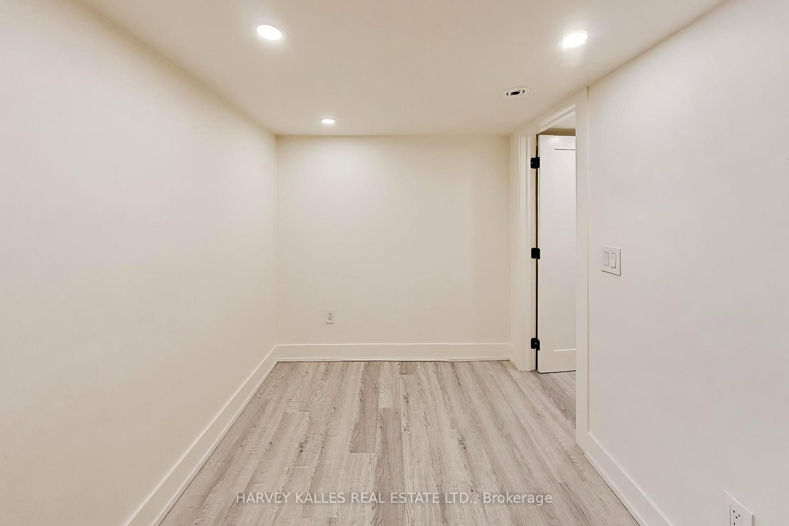 287 Yonge Boulevard • Toronto, ON photo 31