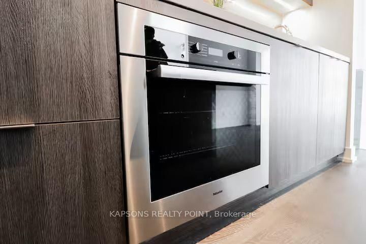 7 Grenville St photo 4