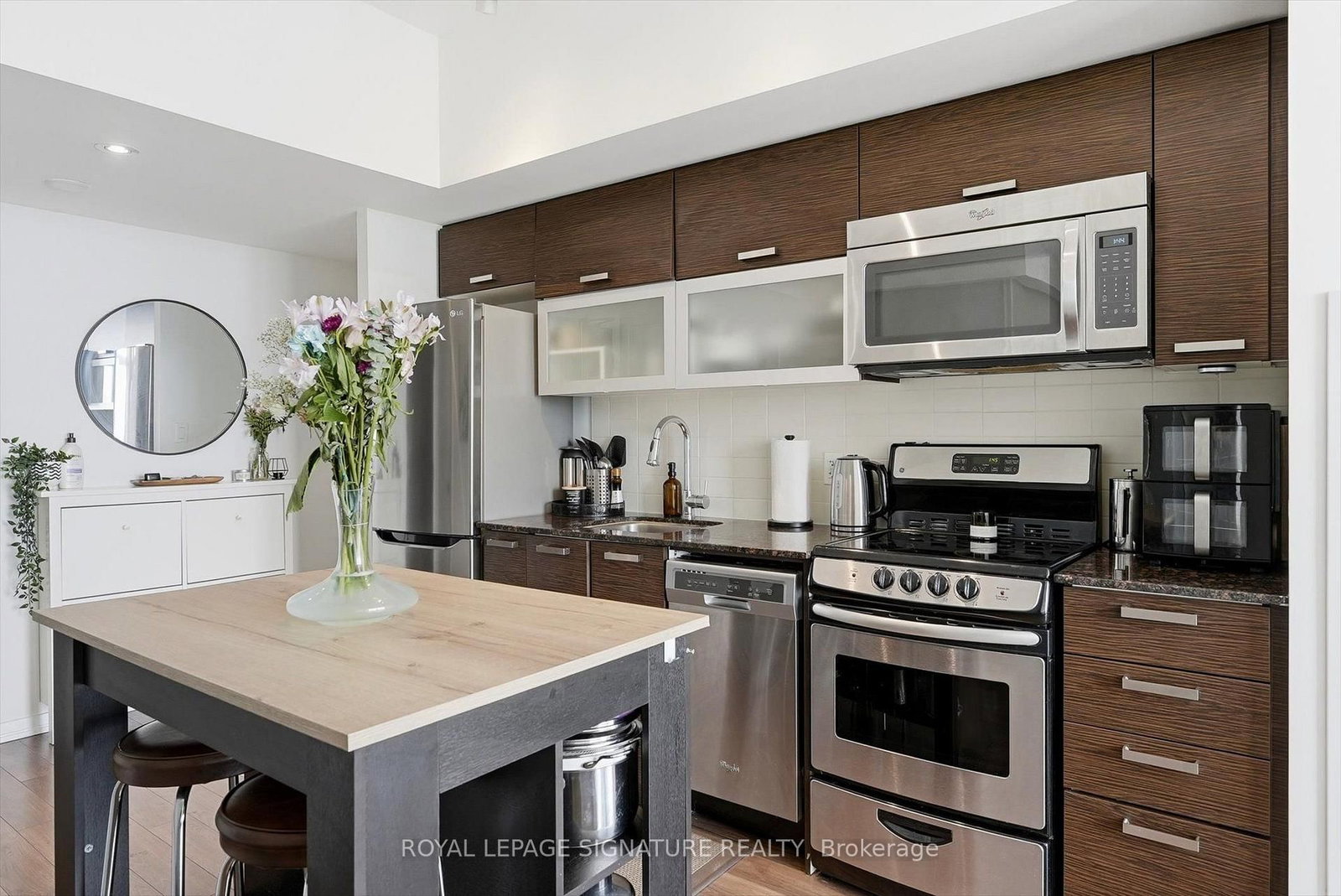 68 Abell Street • #Ph02 • Toronto, ON photo 3