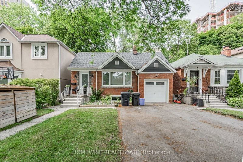 Lower - 68 Fairleigh Crescent