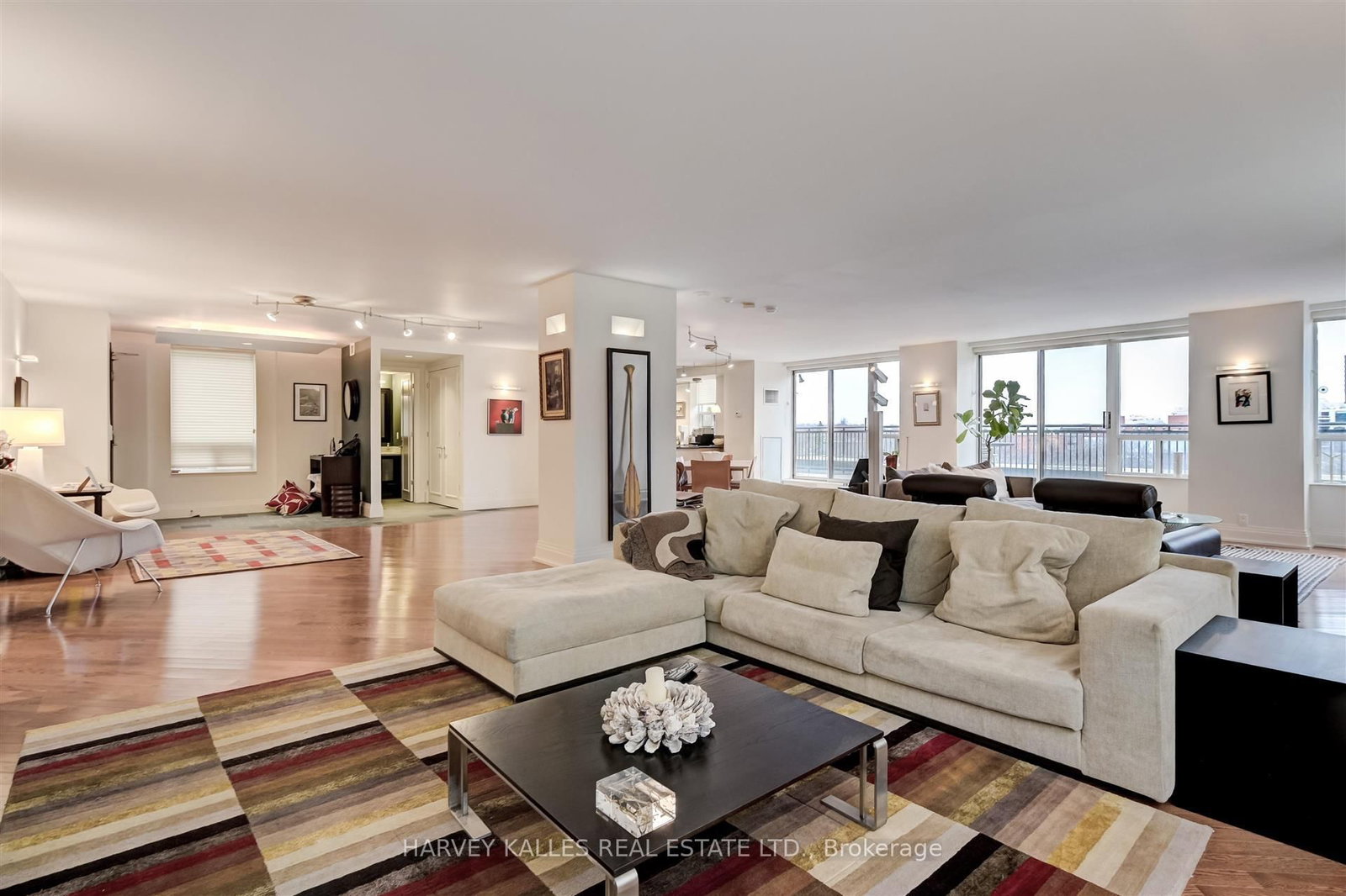 99 Avenue Road • #708 • Toronto, ON photo 11